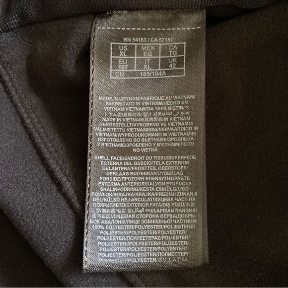 Guess Jacket Men’s XL Black Hooded Full Zip SoftShell Denali Outdoor Designer - Picture 7 of 10